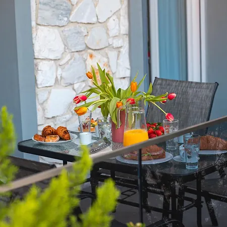 Aegean Sea Breeze Apartman Hanióti